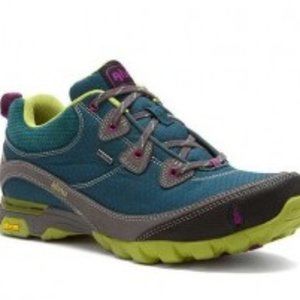 Ahnu Superpine WP Hiking Shoe